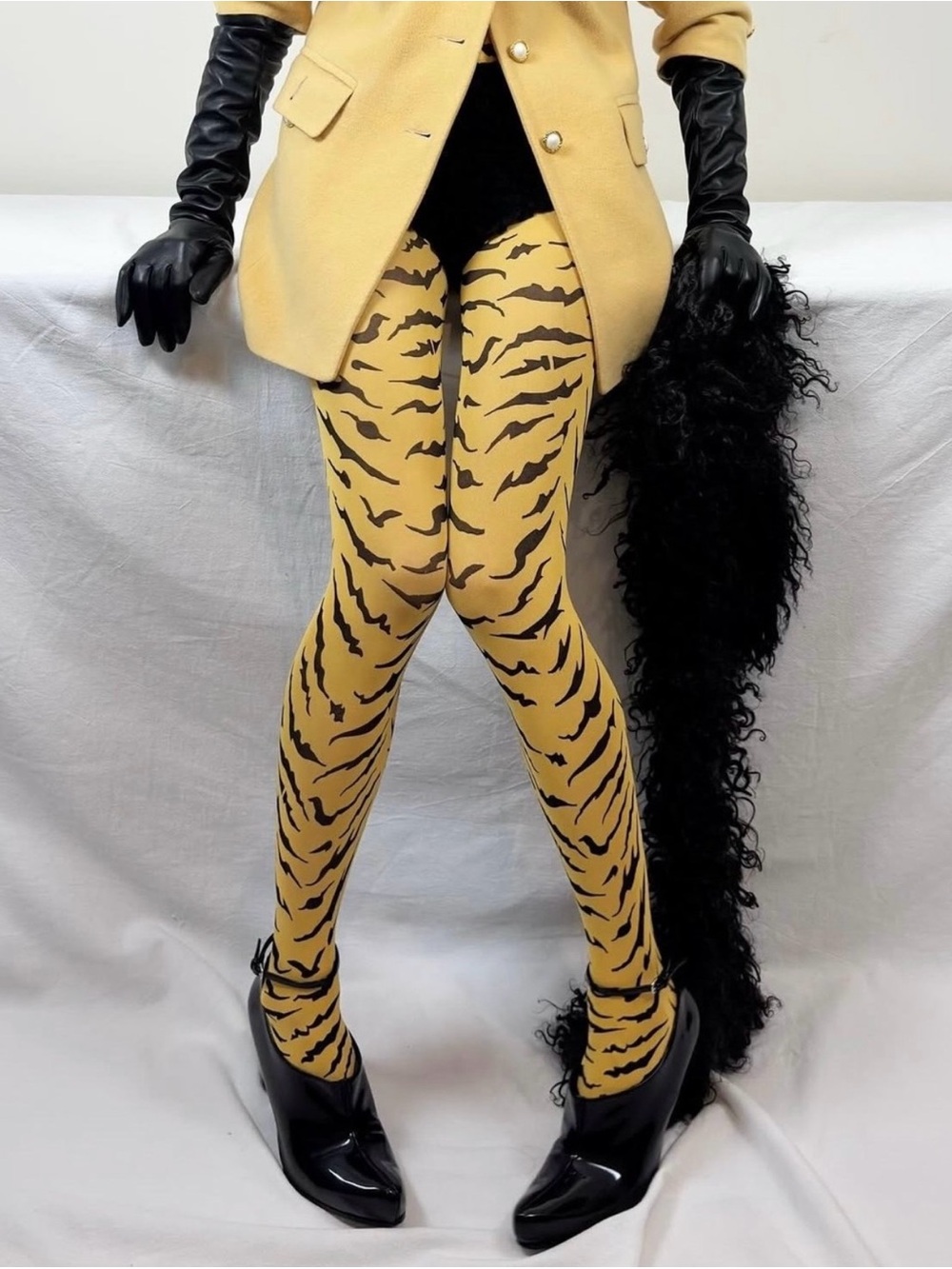 SWEDISH STOCKINGS X LEANDRA MEDINE COHEN ROXANA TIGER TIGHTS IN ORANGE - Picture 14 of 16